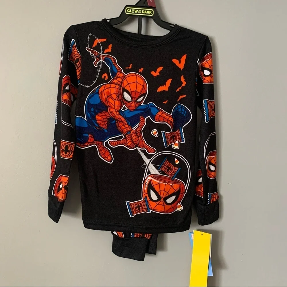 NWT. MARVEL Spider-Man Kids Pajamas
